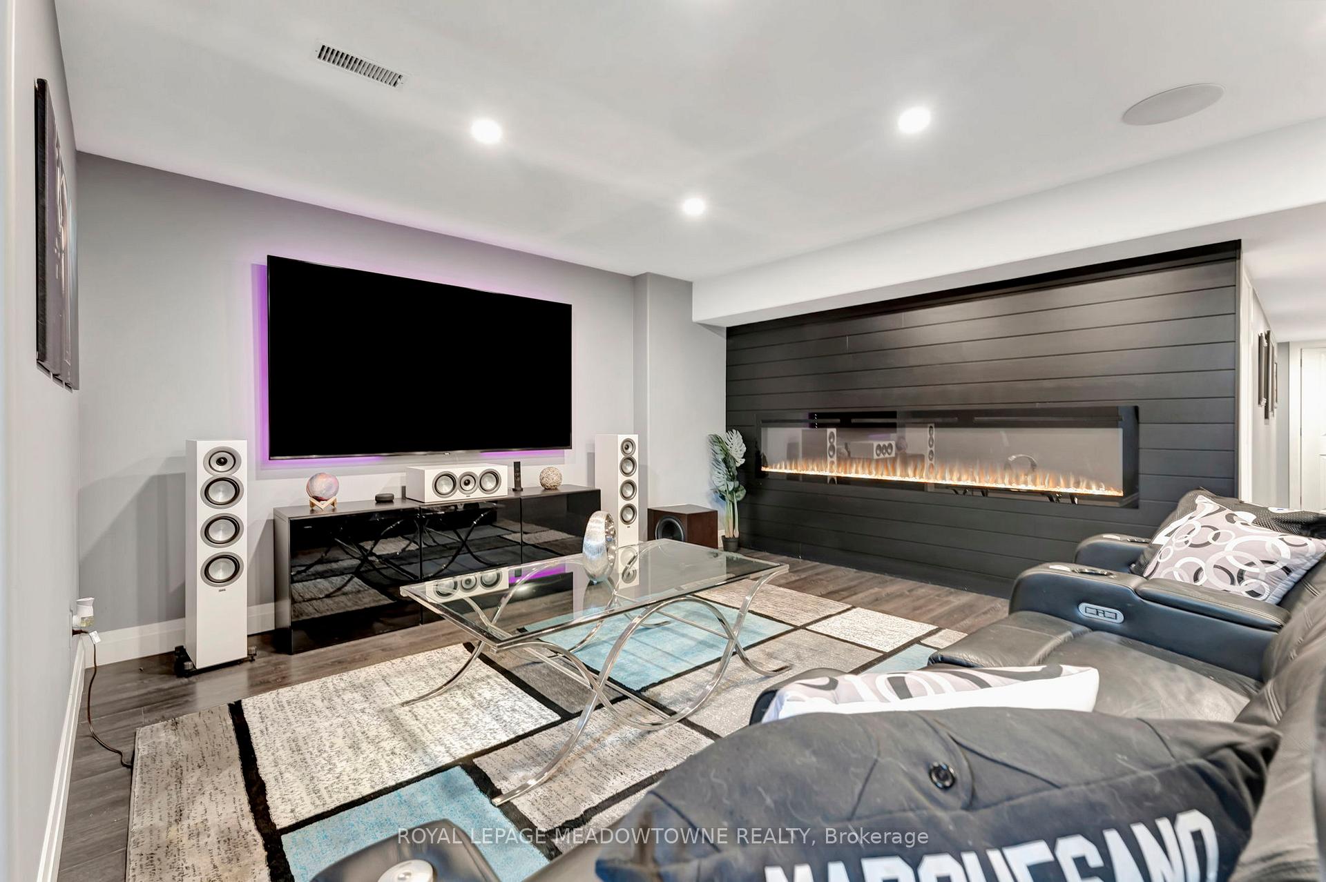 Photo 20 of Unit 20, 35 Midhurst Heights, Hamilton, Stoney Creek Mountain — HOMEH