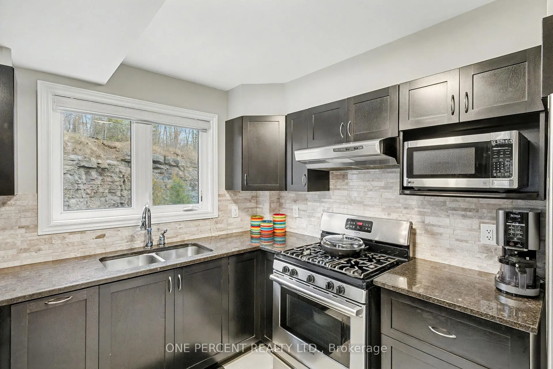 Photo 17 of 242A Titanium Private, Ottawa, Convent Glen North — HOMEH