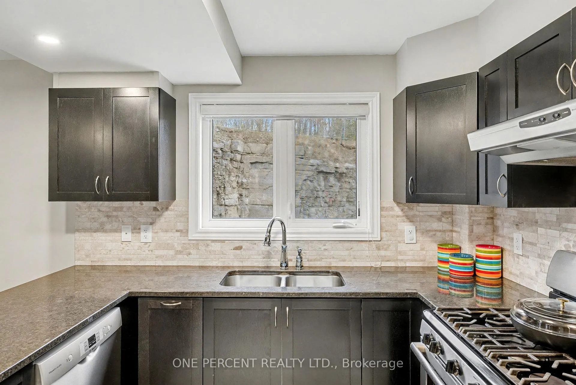 Photo 18 of 242A Titanium Private, Ottawa, Convent Glen North — HOMEH