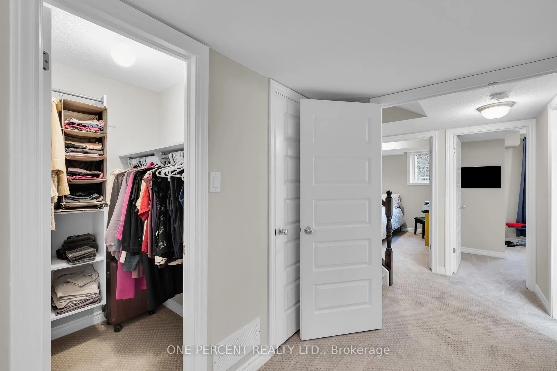 Photo 25 of 242A Titanium Private, Ottawa, Convent Glen North — HOMEH