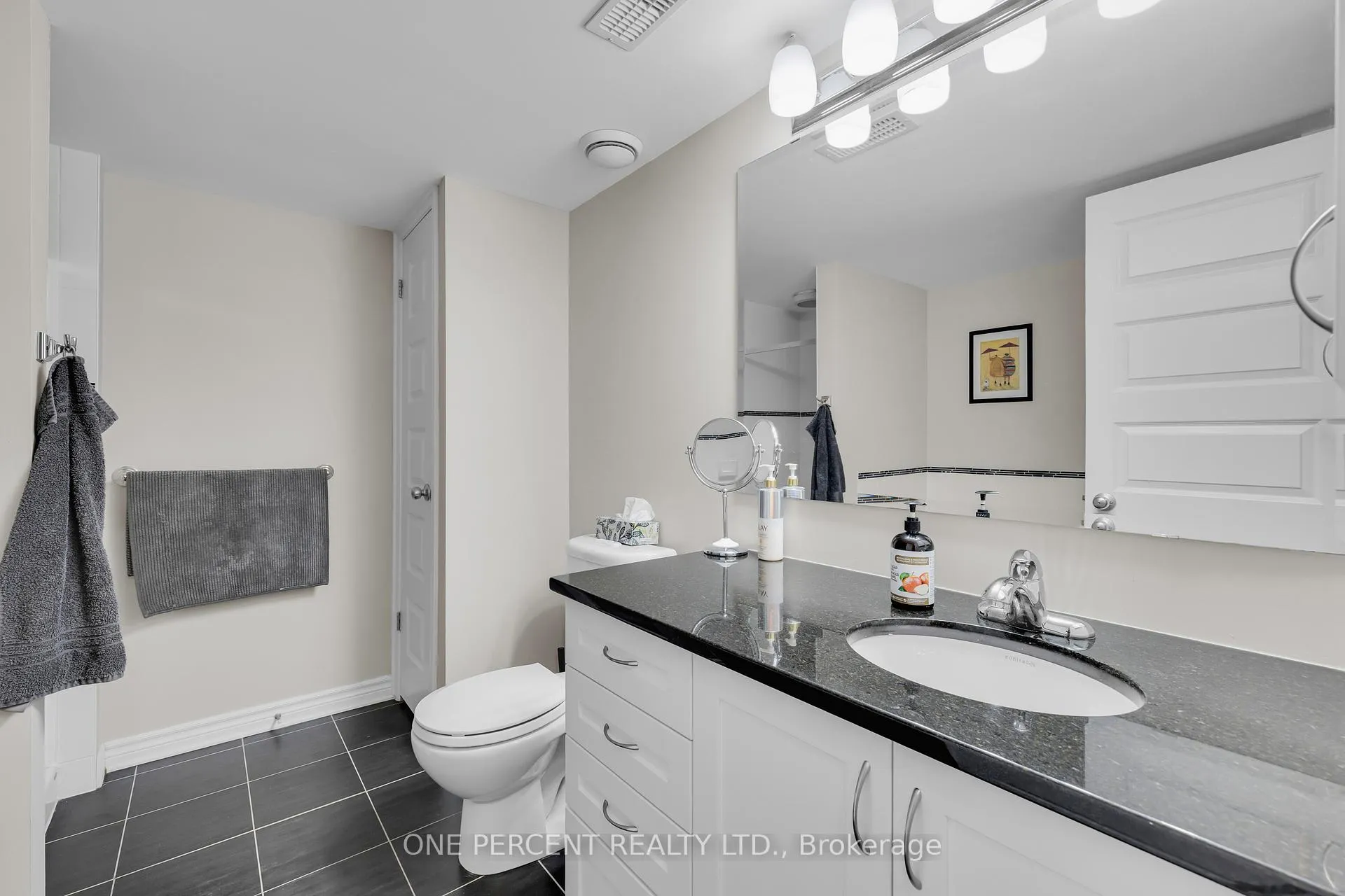 Photo 31 of 242A Titanium Private, Ottawa, Convent Glen North — HOMEH