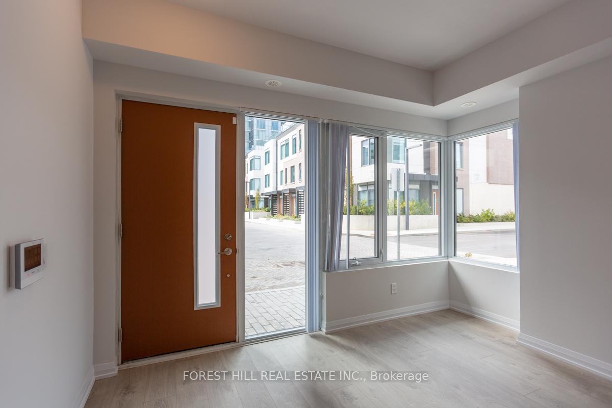 Photo 3 of Unit Th64, 1060 Portage Parkway, Vaughan, Concord — HOMEH