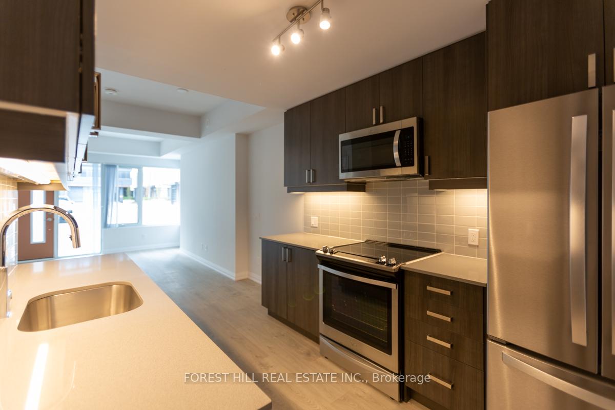 Photo 11 of Unit Th64, 1060 Portage Parkway, Vaughan, Concord — HOMEH