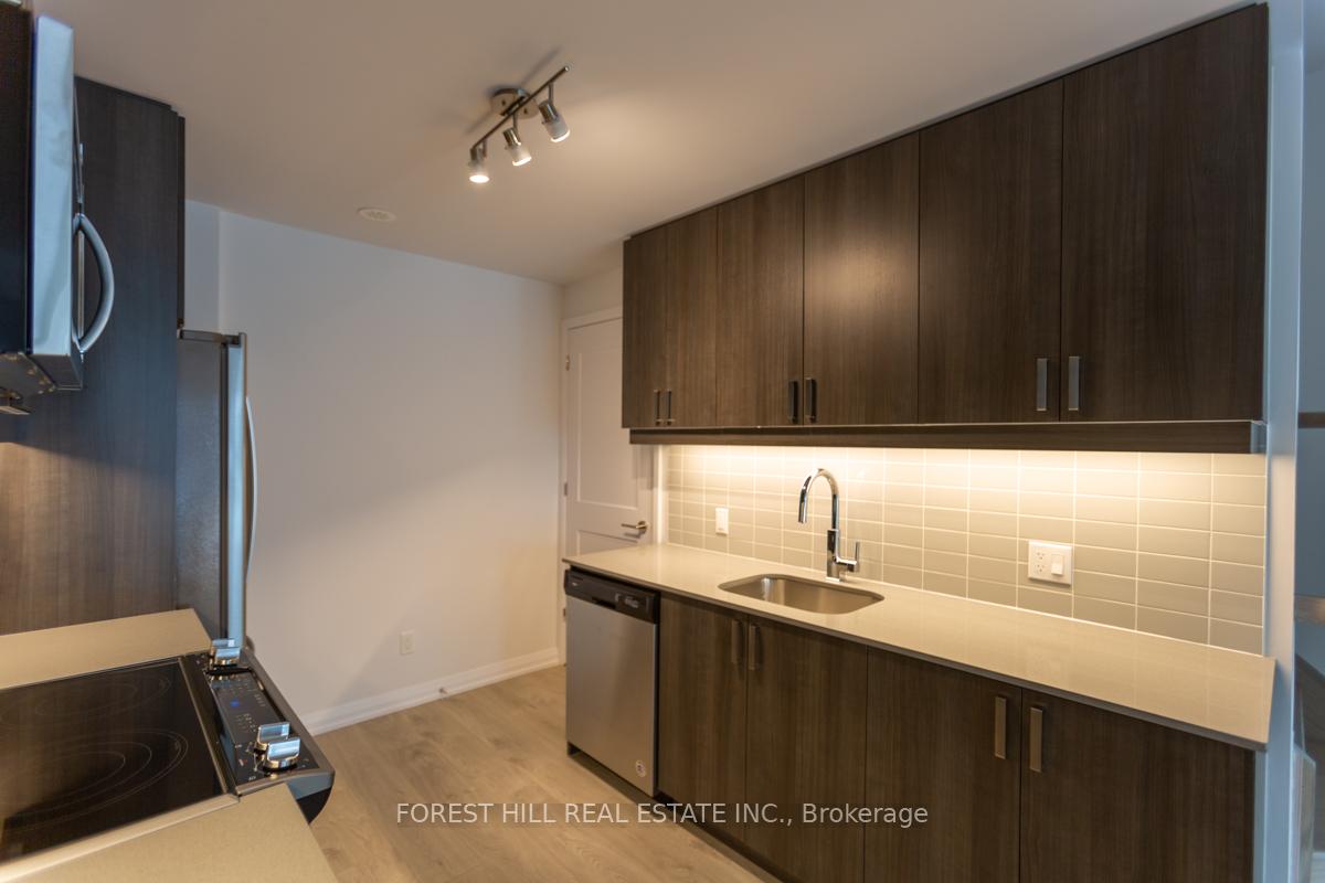 Photo 13 of Unit Th64, 1060 Portage Parkway, Vaughan, Concord — HOMEH