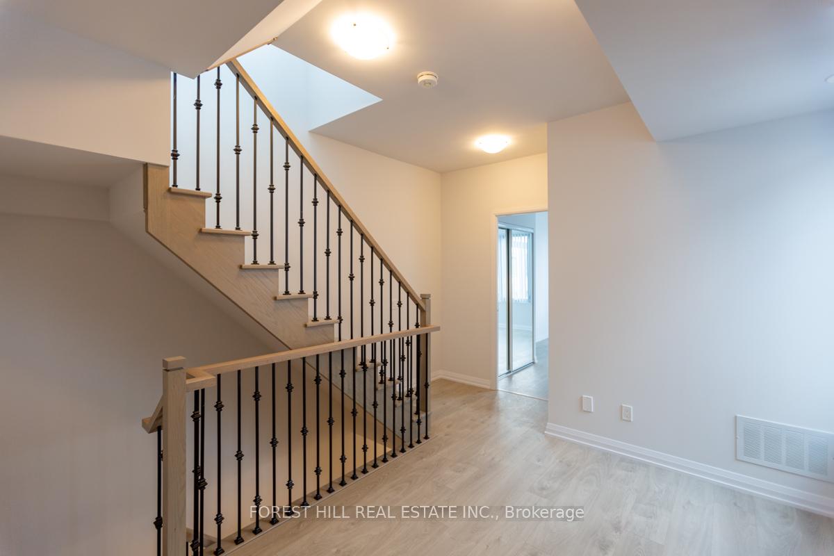 Photo 21 of Unit Th64, 1060 Portage Parkway, Vaughan, Concord — HOMEH