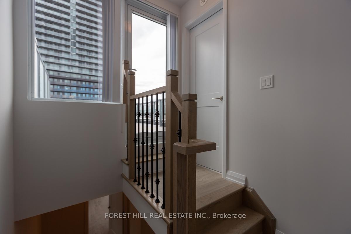 Photo 33 of Unit Th64, 1060 Portage Parkway, Vaughan, Concord — HOMEH