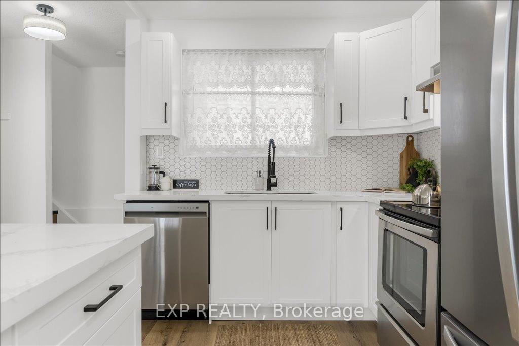 Photo 8 of Unit 7, 910 Limeridge Road E, Hamilton, Berrisfield — HOMEH