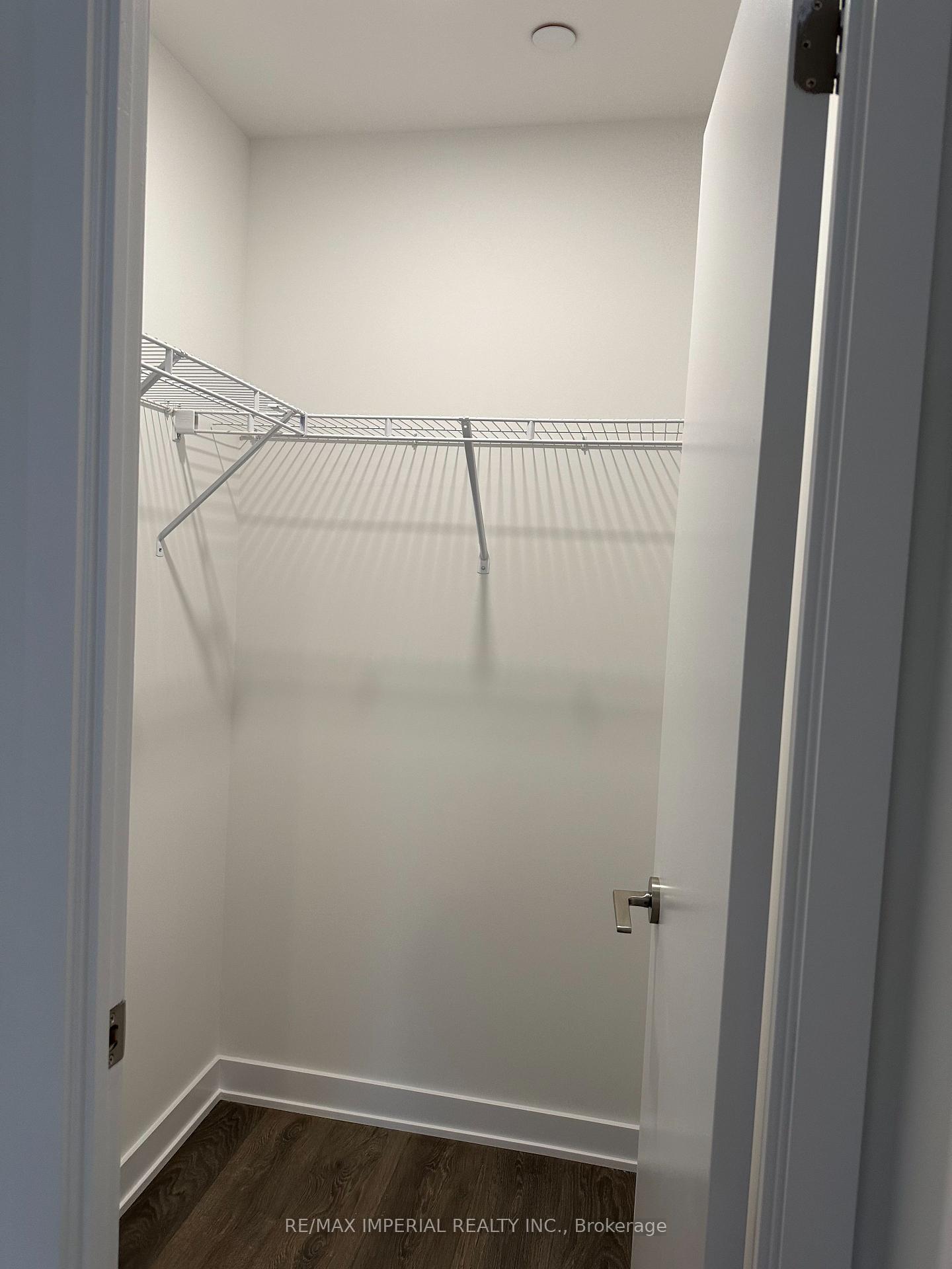 Photo 10 of Unit 916, 10 Honeycrisp Crescent, Vaughan, Vaughan Corporate Centre — HOMEH