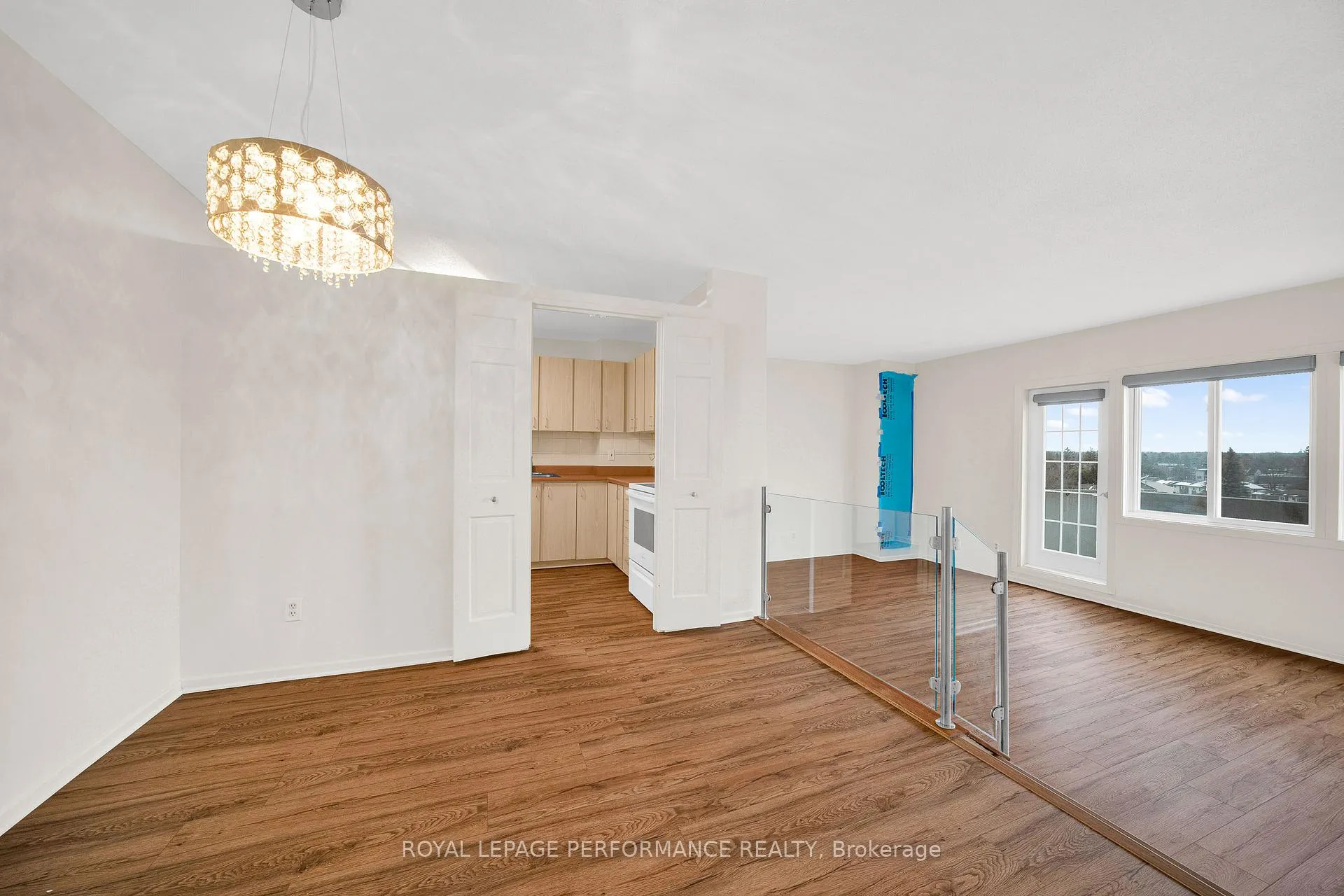 Photo 12 of Unit 806, 1599 Lassiter Terrace, Ottawa, Beaconwood — HOMEH