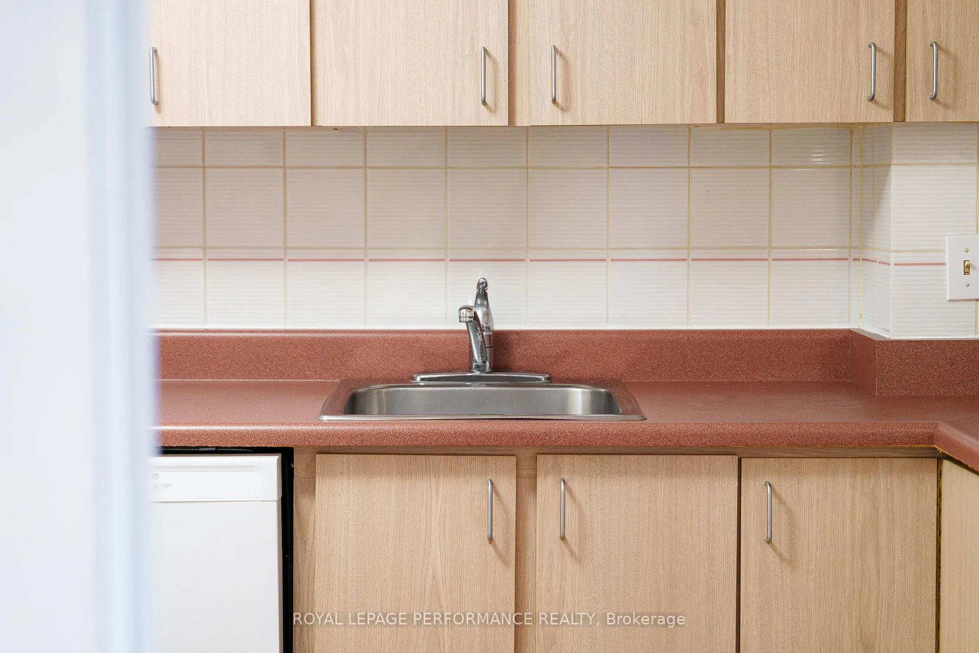 Photo 28 of Unit 806, 1599 Lassiter Terrace, Ottawa, Beaconwood — HOMEH