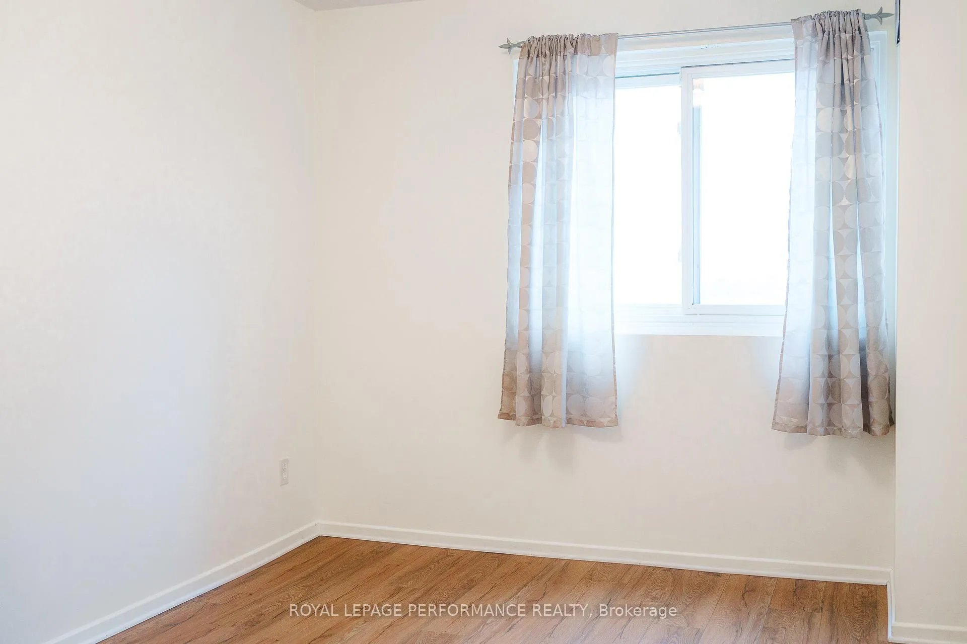 Photo 30 of Unit 806, 1599 Lassiter Terrace, Ottawa, Beaconwood — HOMEH