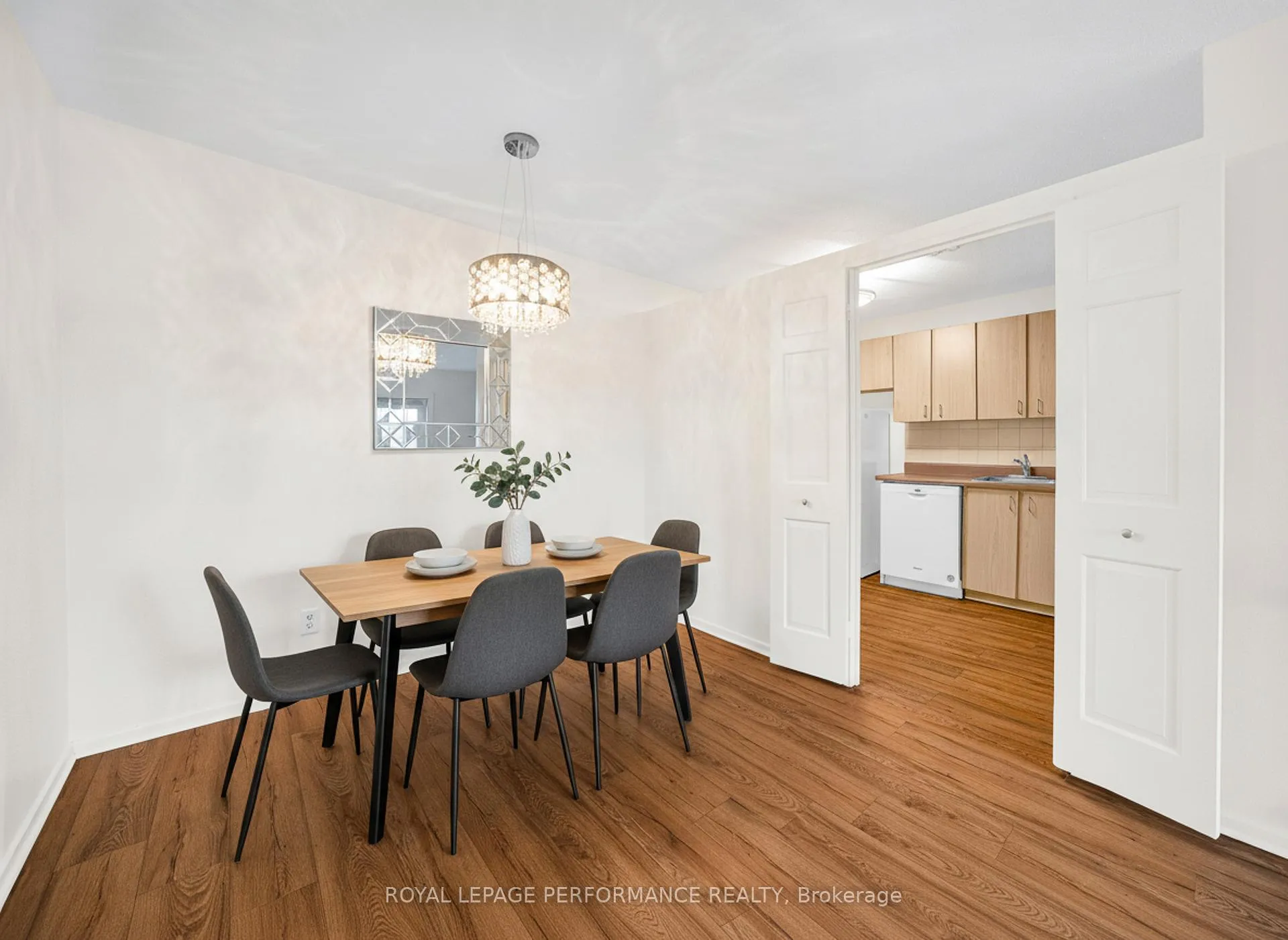 Photo 41 of Unit 806, 1599 Lassiter Terrace, Ottawa, Beaconwood — HOMEH