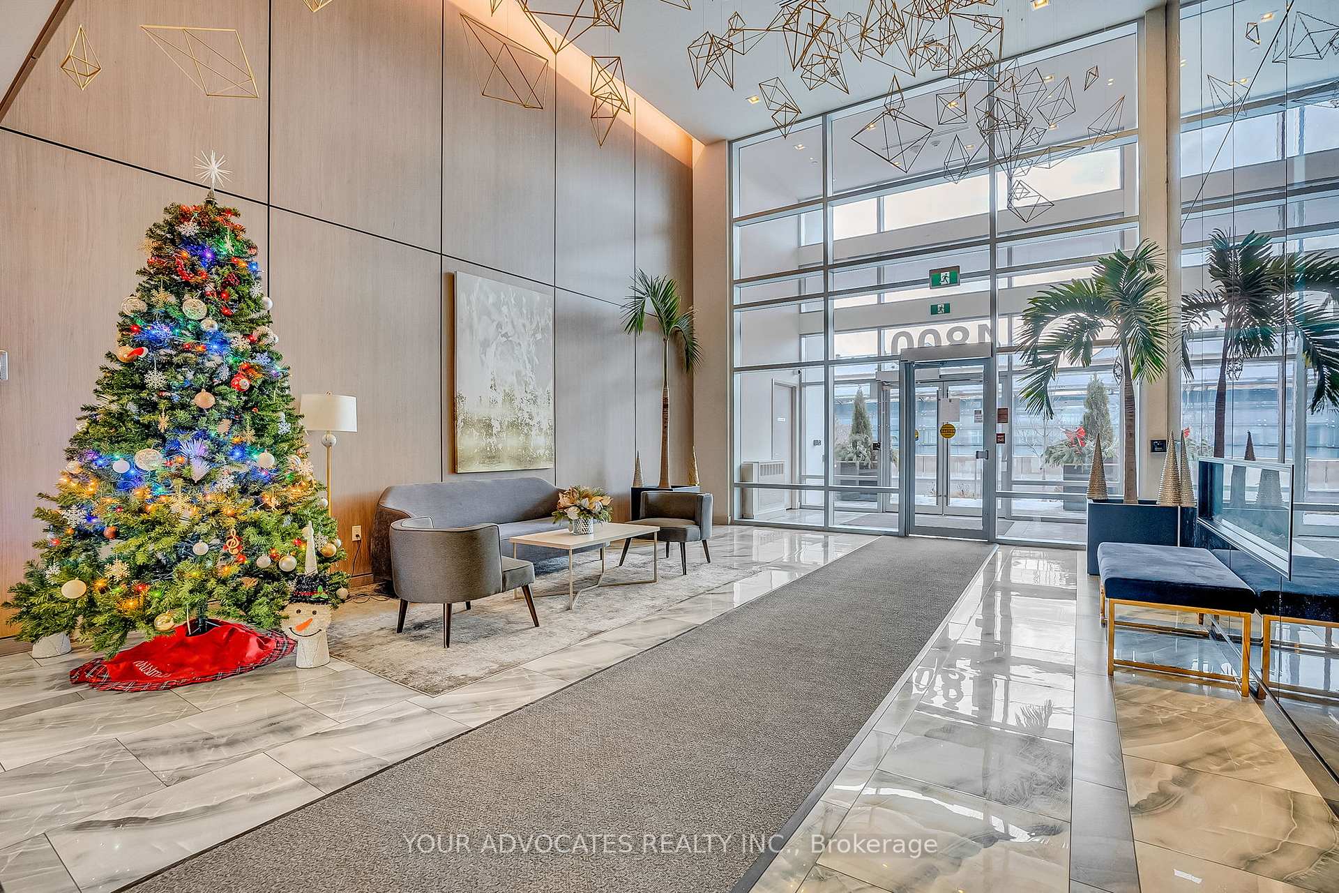 Photo 4 of Unit 524, 4800 Highway 7 Avenue, Vaughan, East Woodbridge — HOMEH