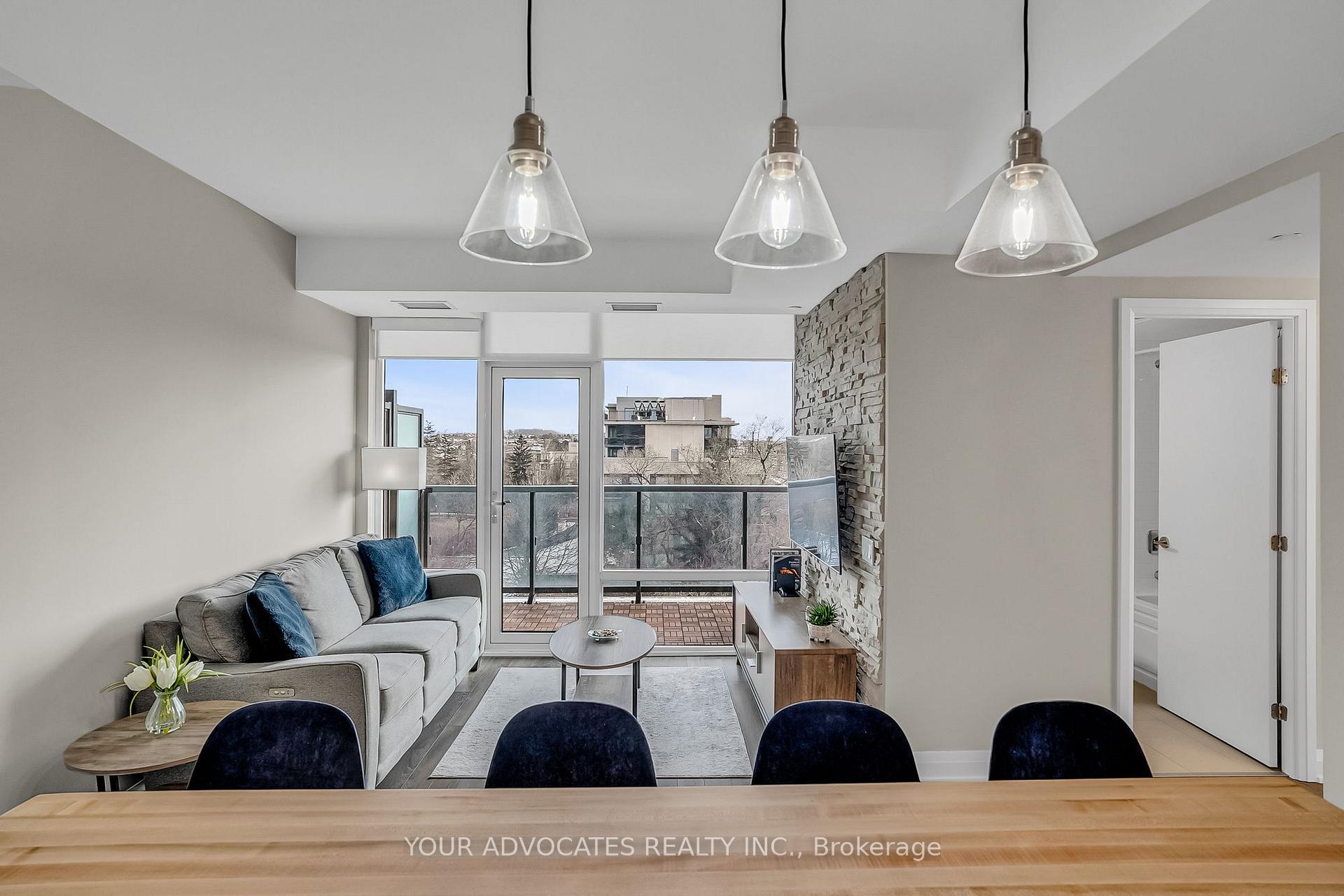 Photo 6 of Unit 524, 4800 Highway 7 Avenue, Vaughan, East Woodbridge — HOMEH
