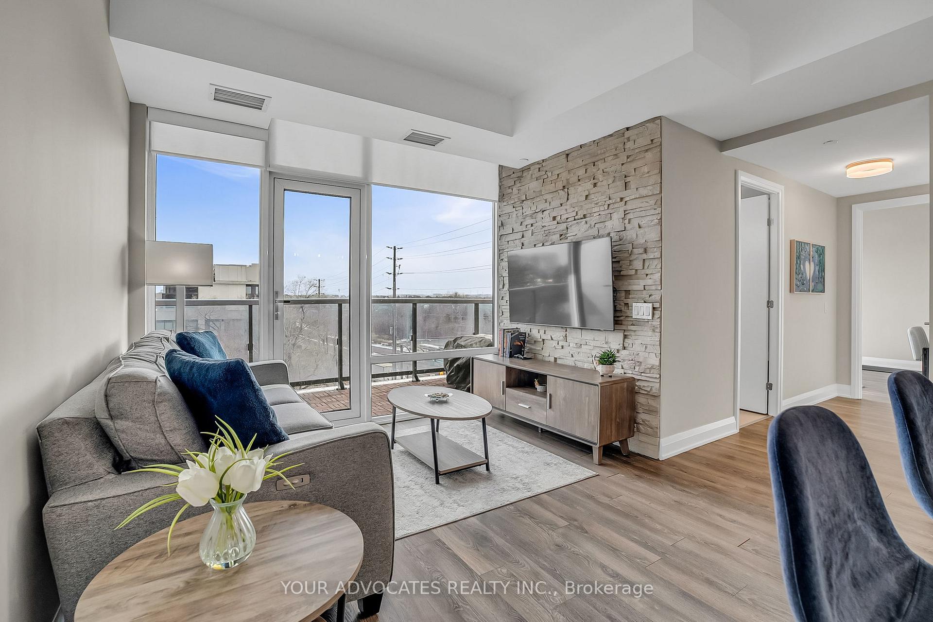 Photo 8 of Unit 524, 4800 Highway 7 Avenue, Vaughan, East Woodbridge — HOMEH