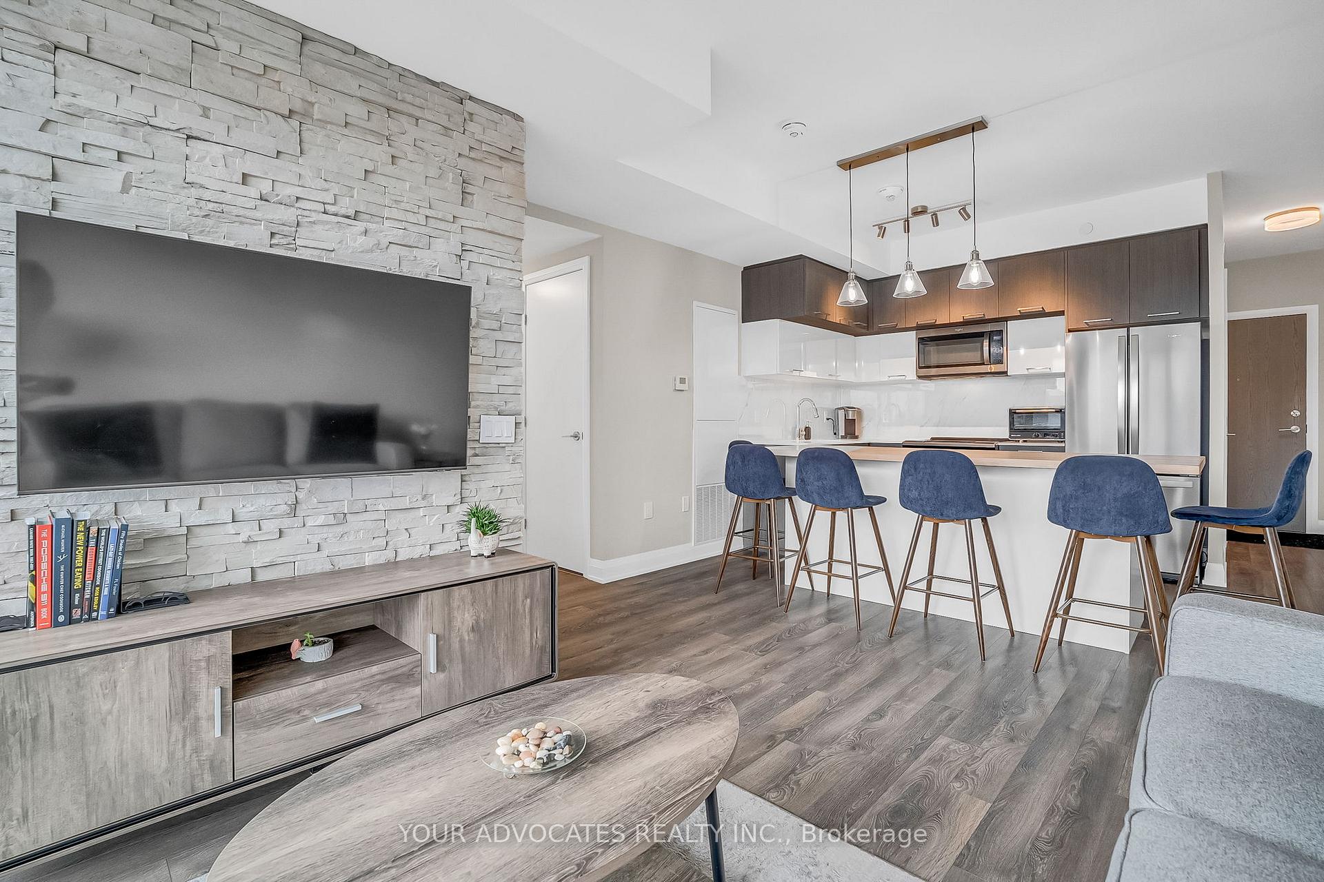 Photo 13 of Unit 524, 4800 Highway 7 Avenue, Vaughan, East Woodbridge — HOMEH