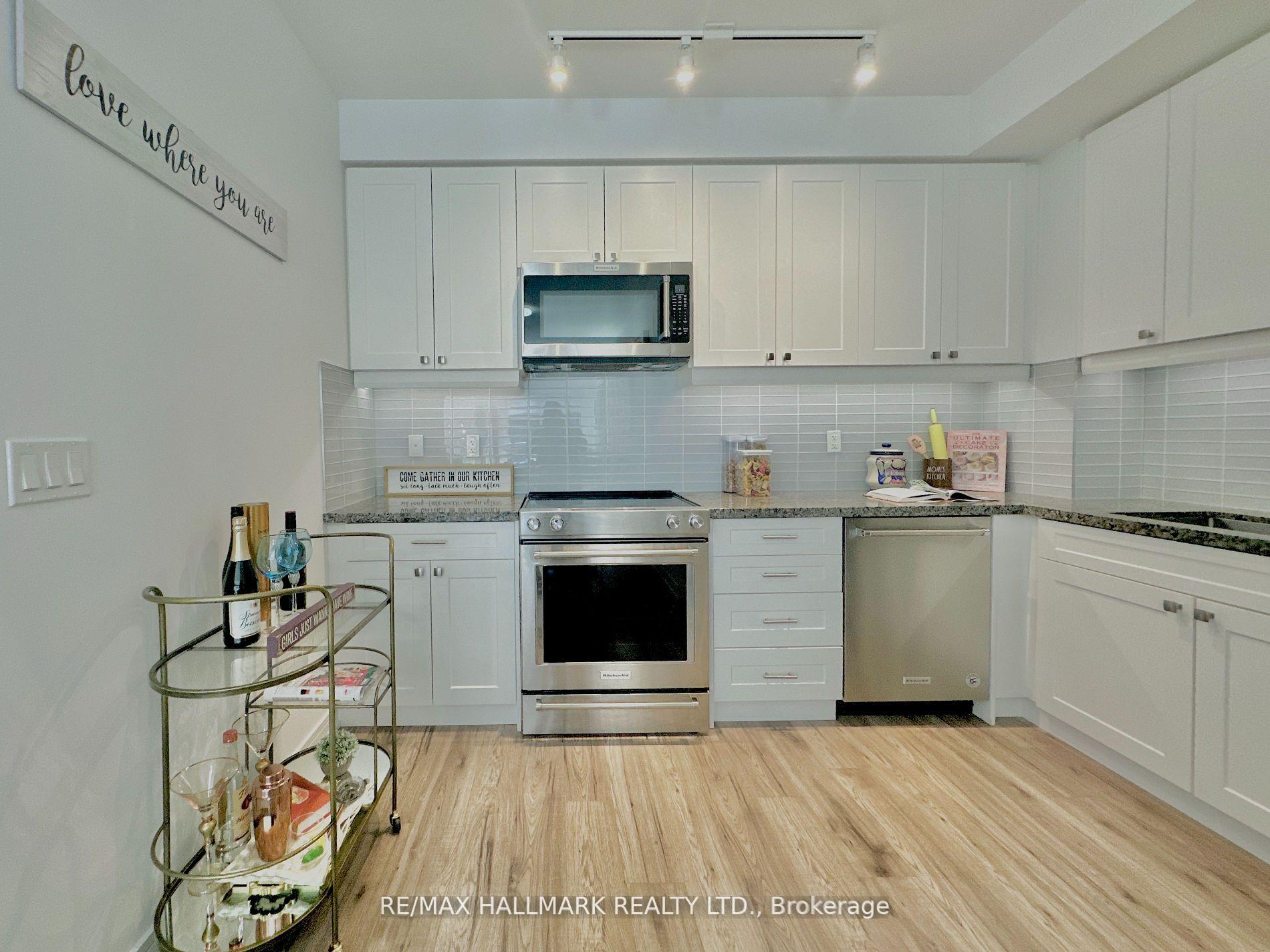 Photo 12 of Unit 221, 621 Sheppard Avenue E, North York, Bayview Village — HOMEH