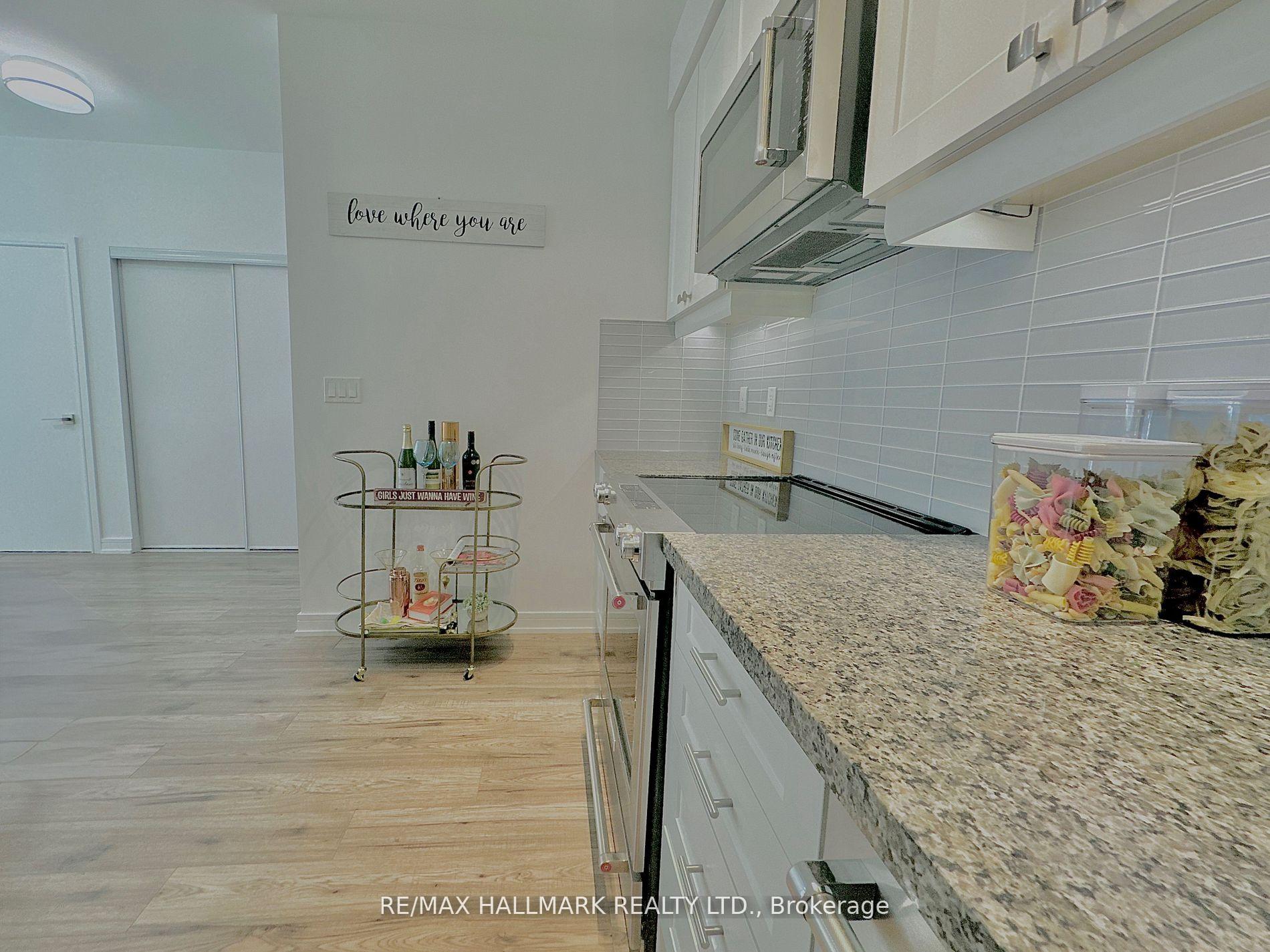 Photo 14 of Unit 221, 621 Sheppard Avenue E, North York, Bayview Village — HOMEH