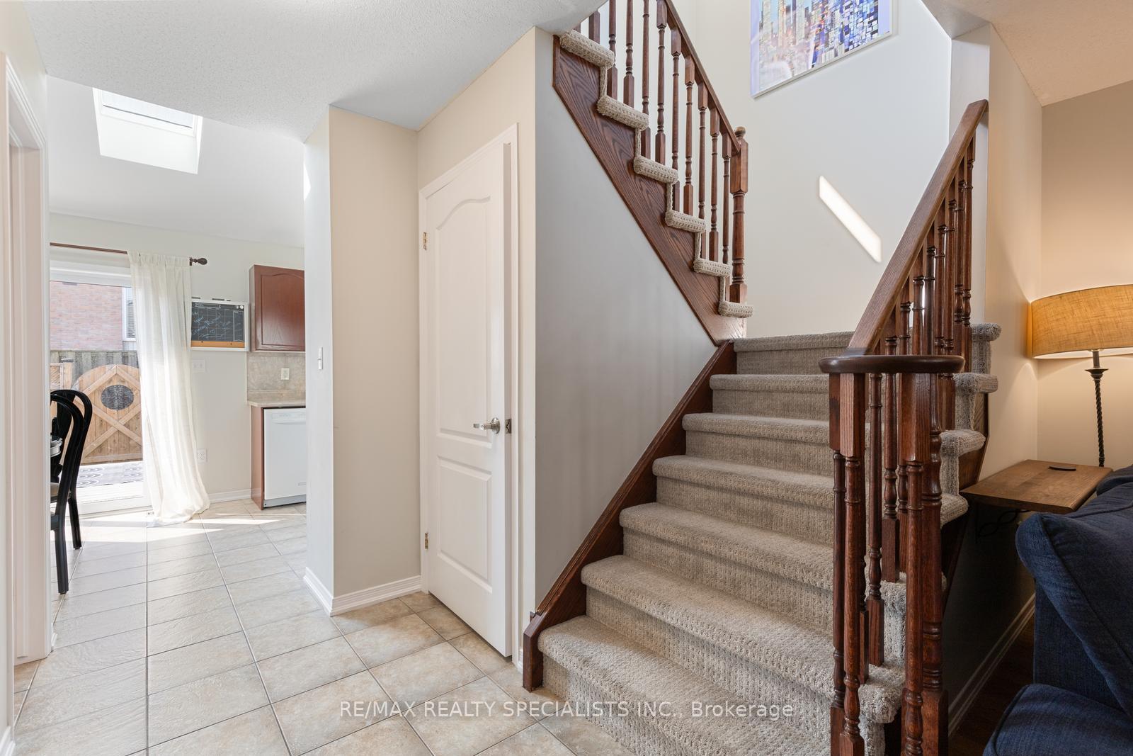 Photo 7 of Unit 35, 24 Kenyon Crescent, Grimsby, Grimsby East — HOMEH