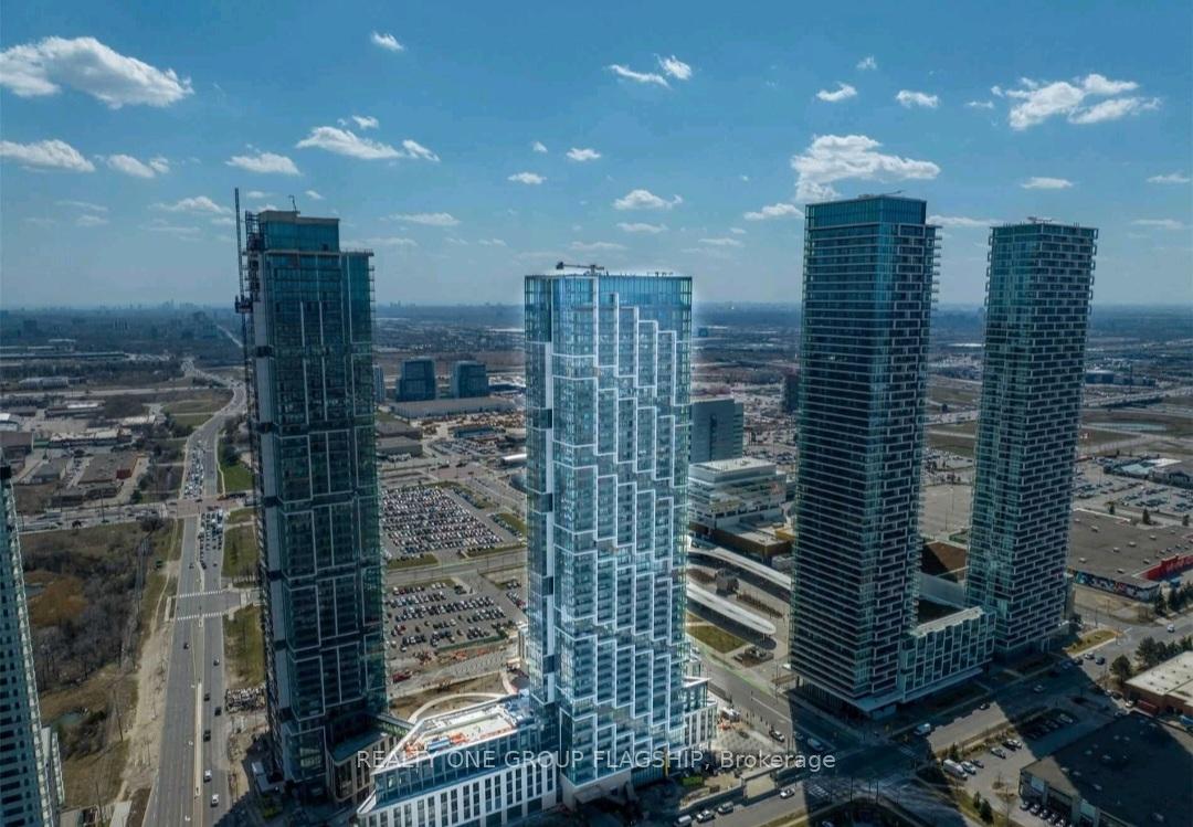 Front of Unit 506, 1000 Portage Parkway