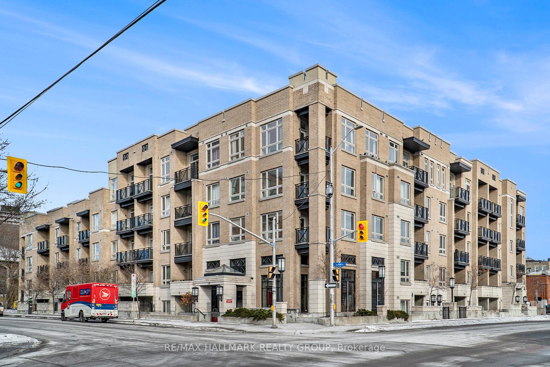 Front of Unit 426, 429 Kent Street