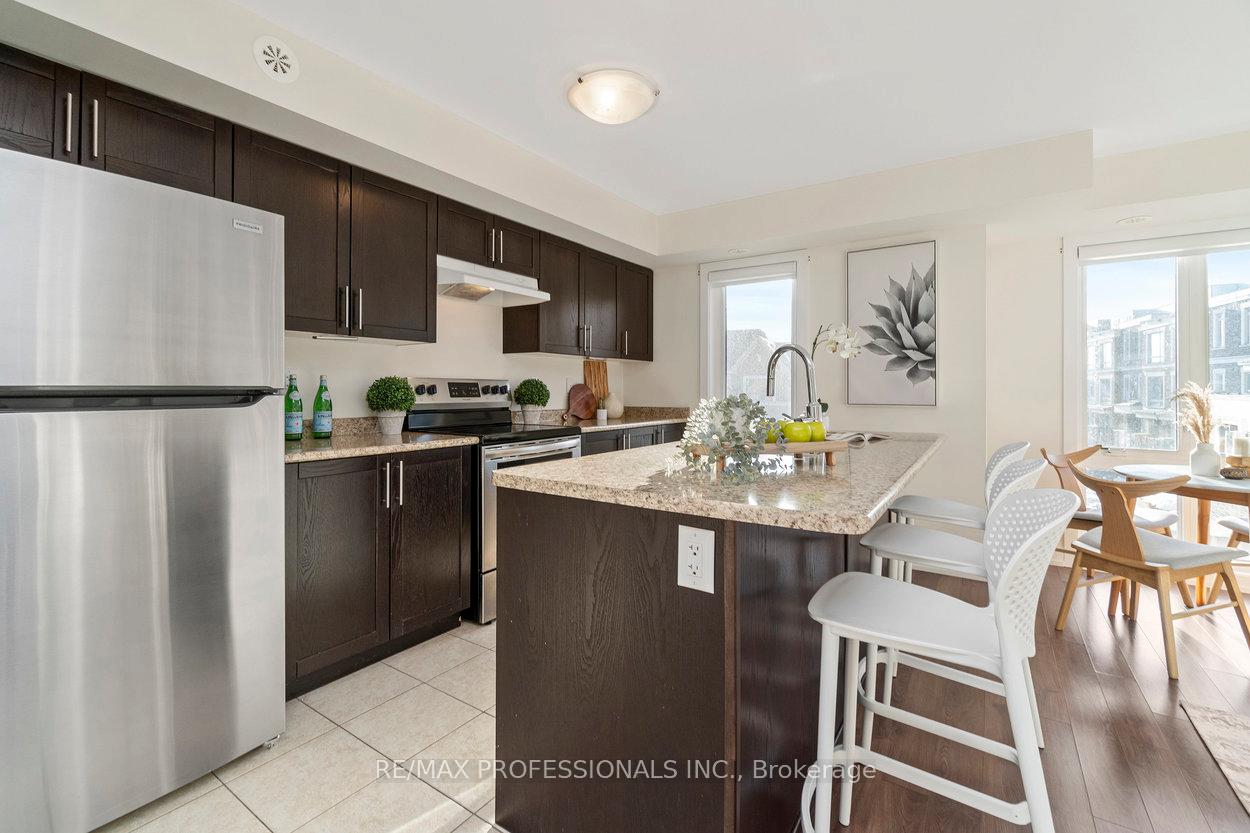 Photo 10 of Unit 912, 2 Blanche Lane, Markham, Cornell — HOMEH