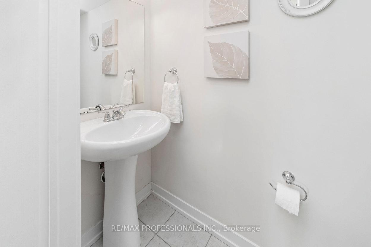 Photo 13 of Unit 912, 2 Blanche Lane, Markham, Cornell — HOMEH