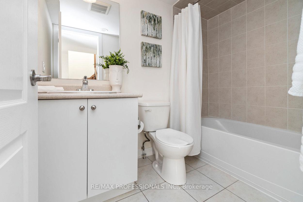 Photo 18 of Unit 912, 2 Blanche Lane, Markham, Cornell — HOMEH