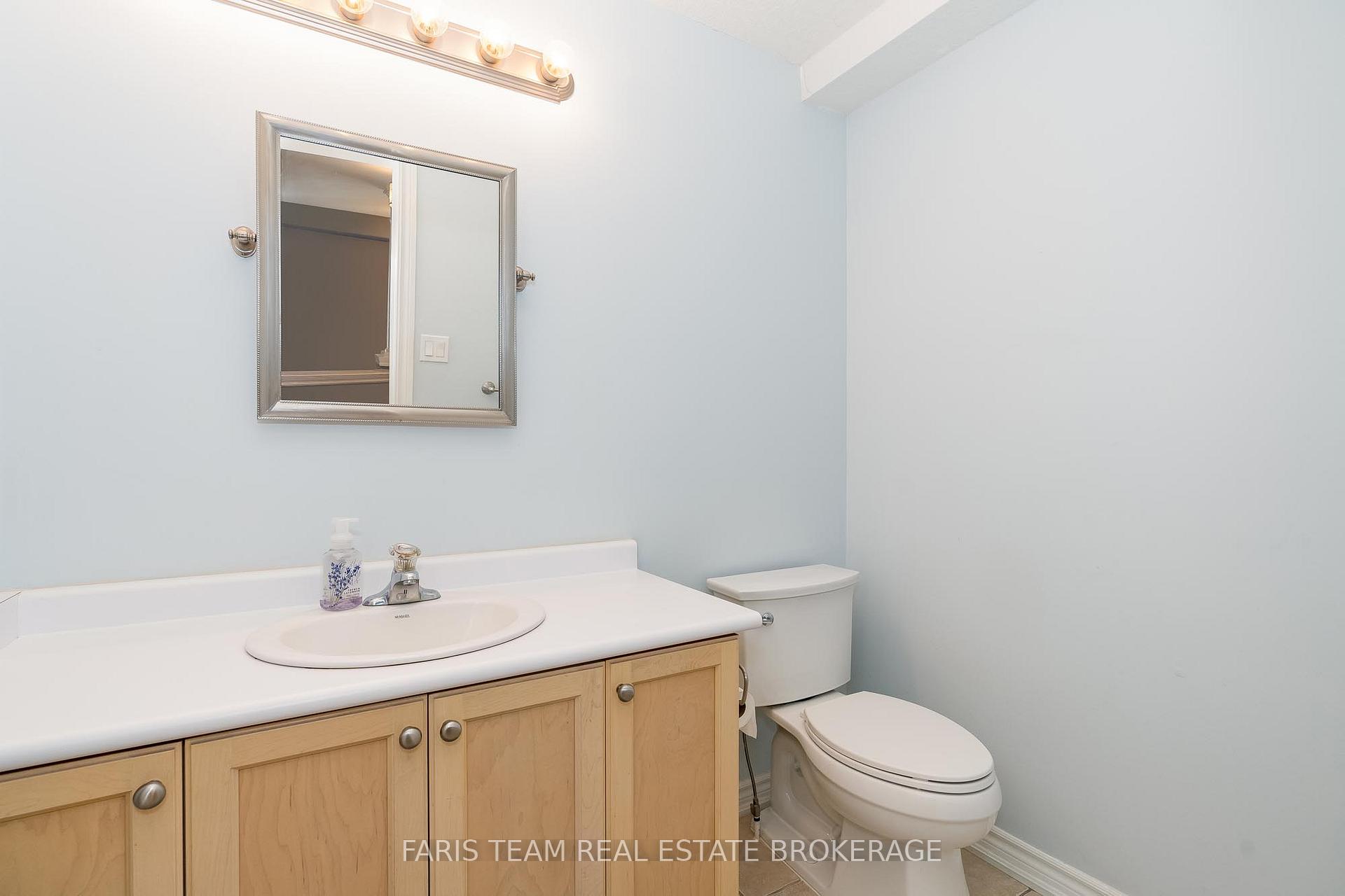 Photo 14 of 40 Sovereign's Gate, Barrie, Innis-Shore — HOMEH