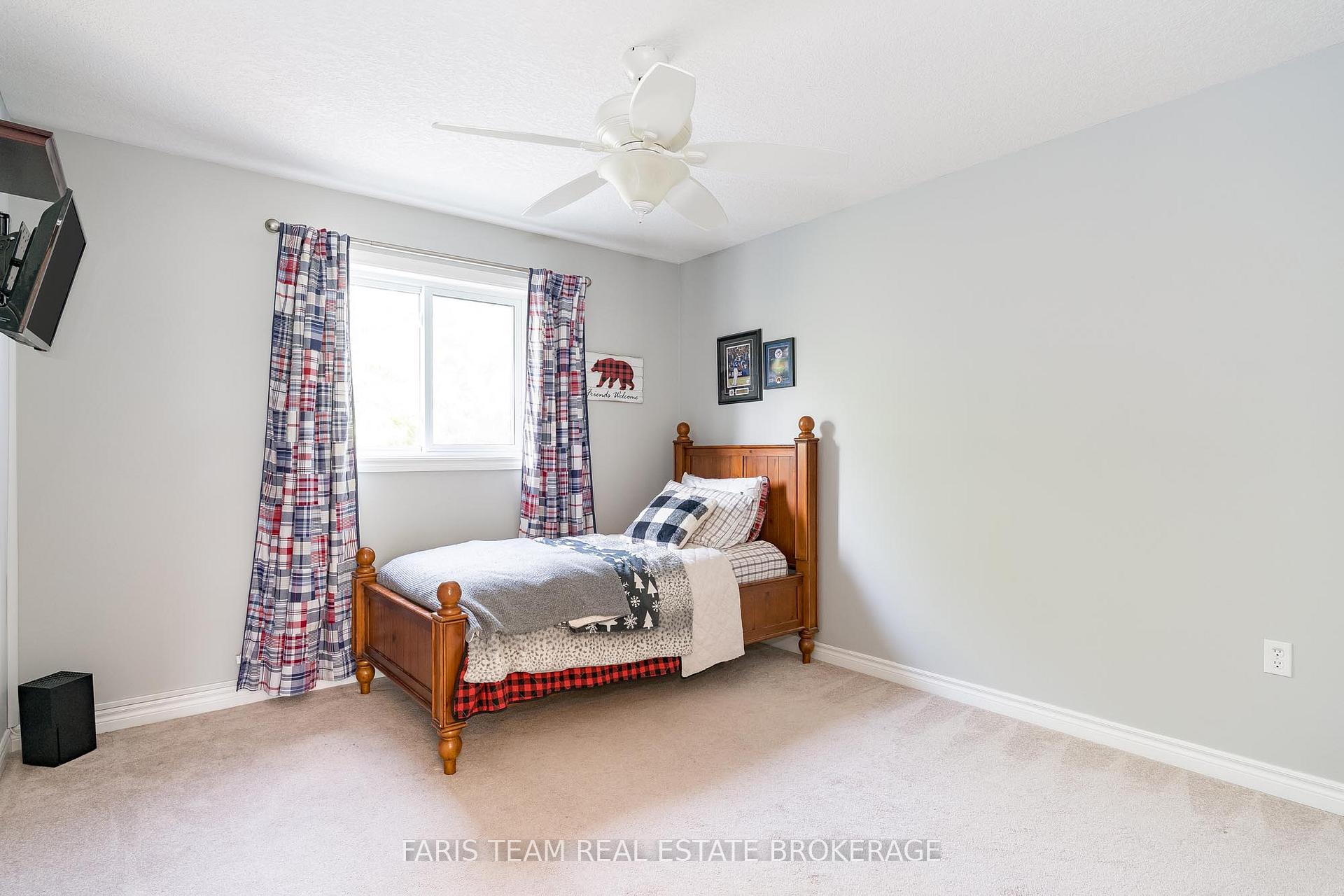 Photo 15 of 40 Sovereign's Gate, Barrie, Innis-Shore — HOMEH