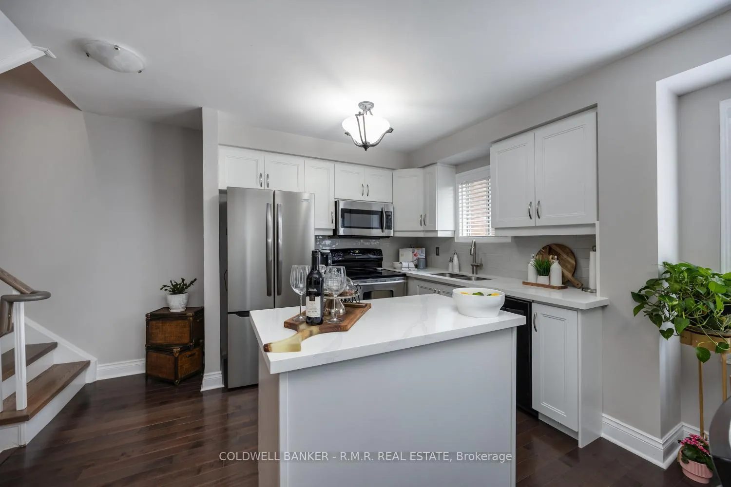 Photo 9 of 32 Mugford Road, Aurora, Bayview Wellington — HOMEH