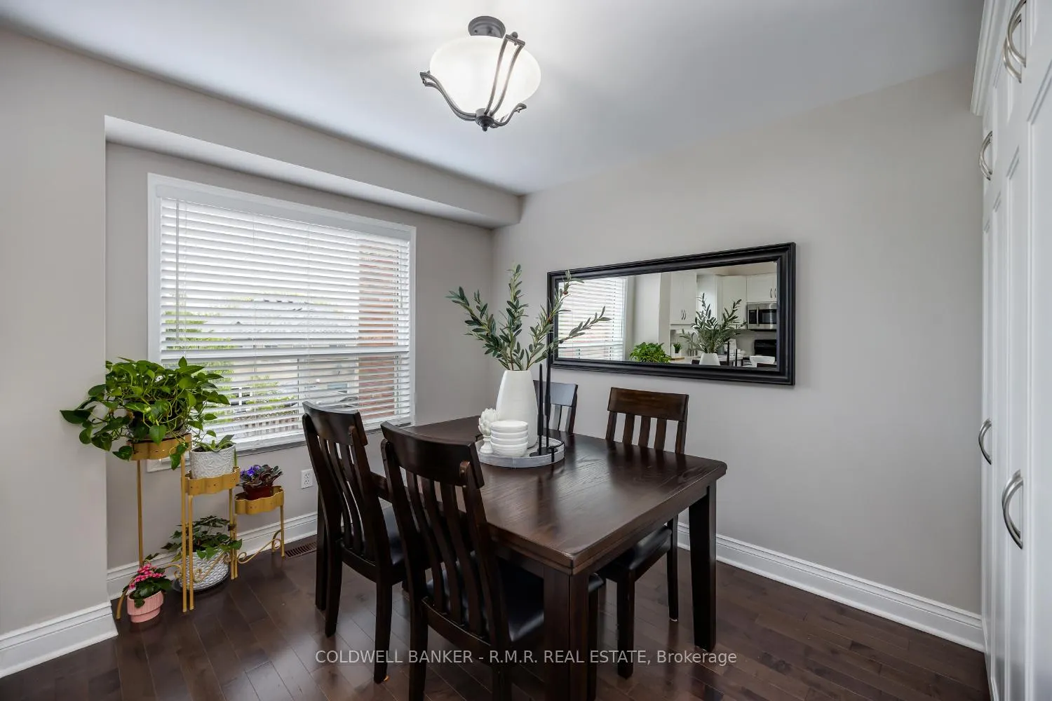 Photo 11 of 32 Mugford Road, Aurora, Bayview Wellington — HOMEH