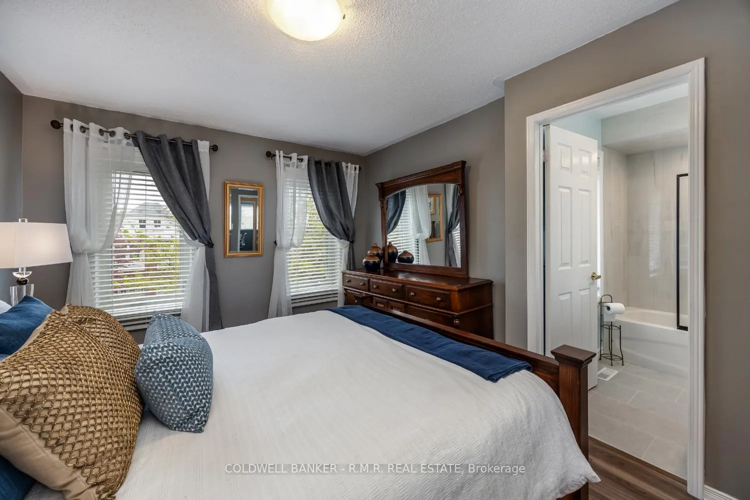 Photo 16 of 32 Mugford Road, Aurora, Bayview Wellington — HOMEH
