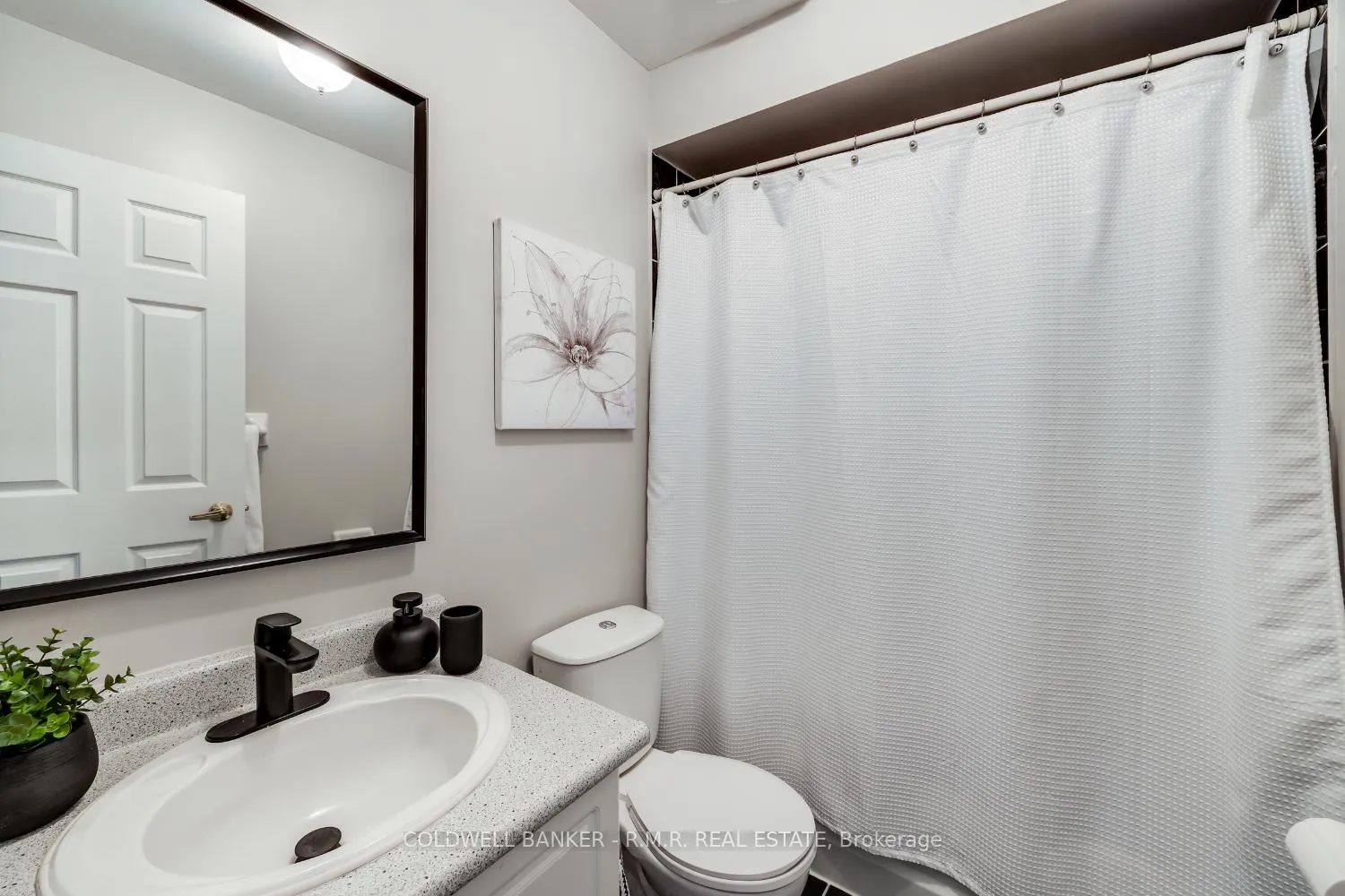 Photo 22 of 32 Mugford Road, Aurora, Bayview Wellington — HOMEH