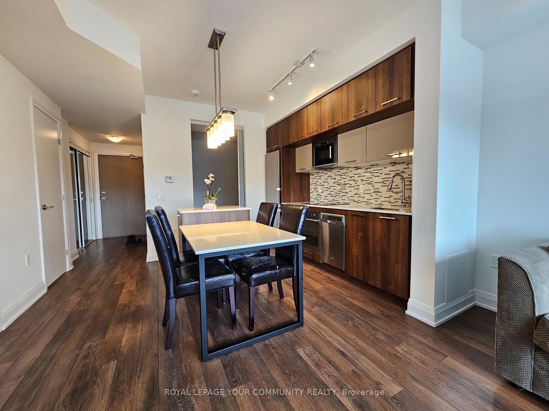 Photo 8 of Unit 234, 4800 Highway 7, Vaughan, East Woodbridge — HOMEH
