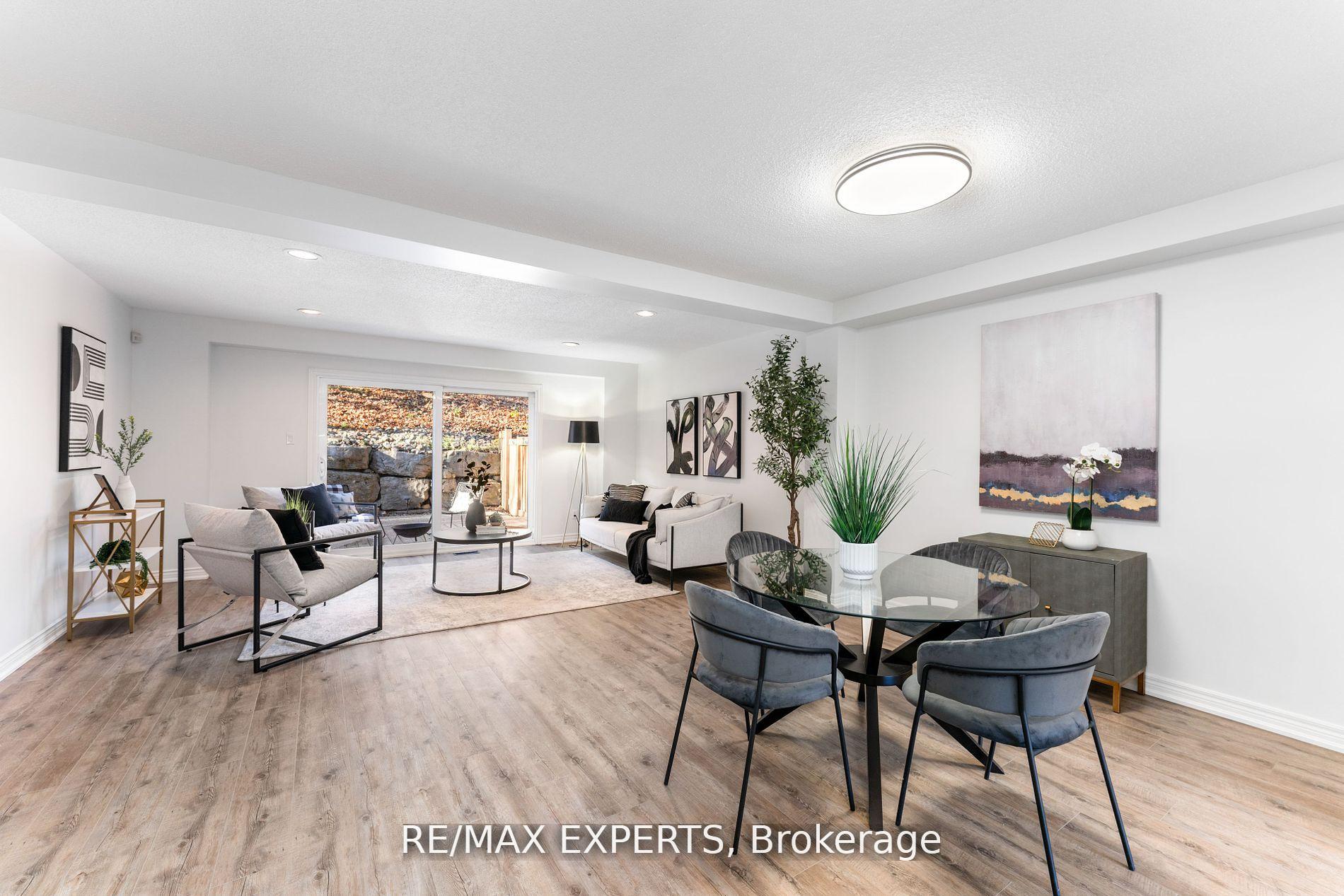 Photo 6 of Unit 10, 20 William Farr Lane, Vaughan, West Woodbridge — HOMEH