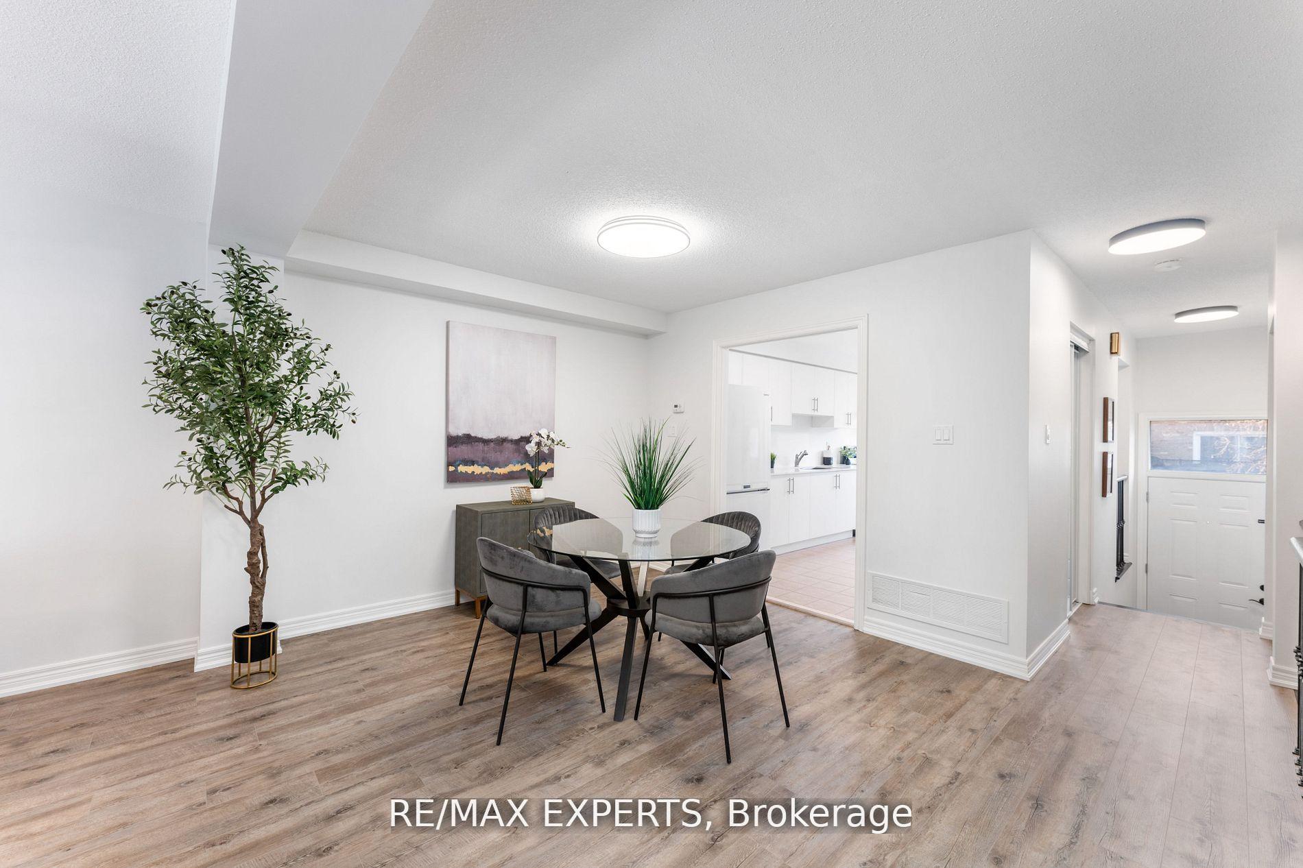 Photo 8 of Unit 10, 20 William Farr Lane, Vaughan, West Woodbridge — HOMEH