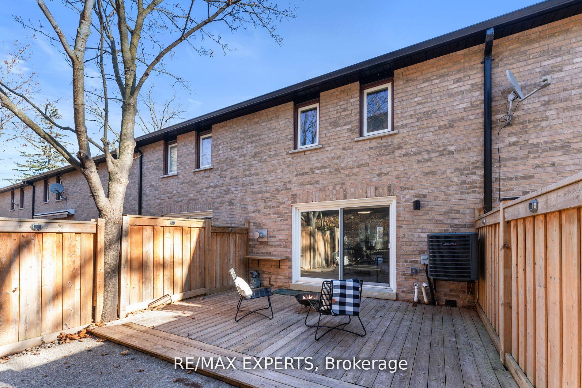Photo 21 of Unit 10, 20 William Farr Lane, Vaughan, West Woodbridge — HOMEH