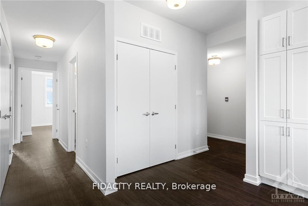 Photo 3 of Unit F, 231 Citiplace Drive, Ottawa, Merivale Industrial Park/Citiplace — HOMEH