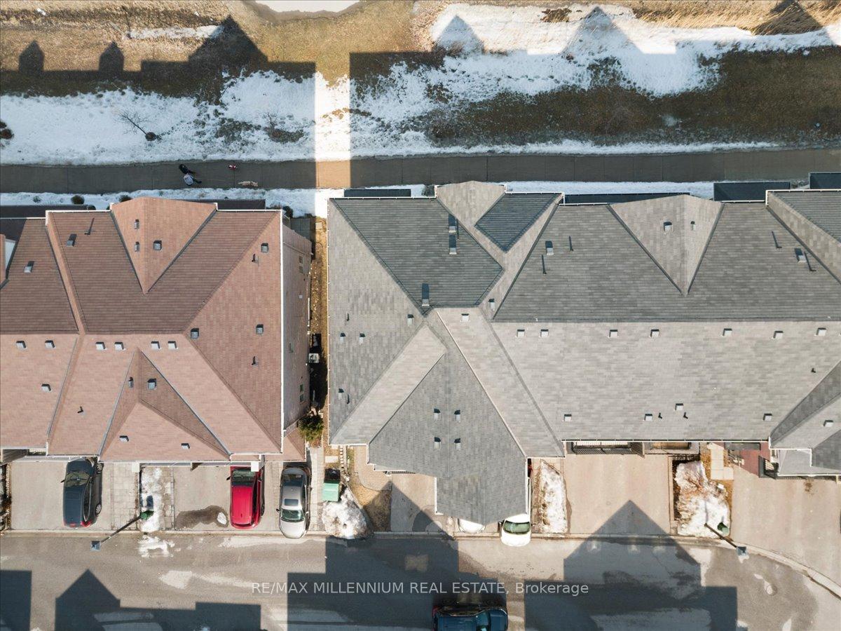 Photo 4 of 587 Rossland Road E, Ajax, Central East — HOMEH