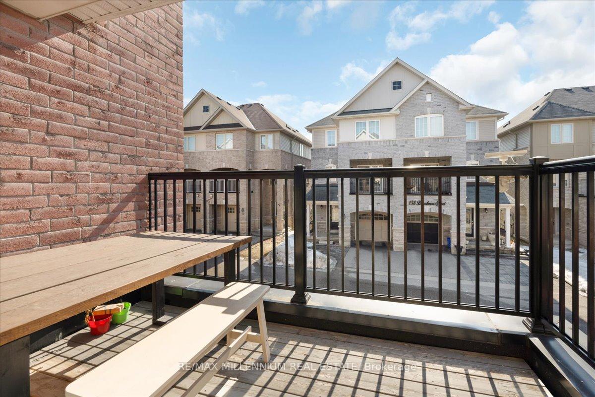 Photo 17 of 587 Rossland Road E, Ajax, Central East — HOMEH