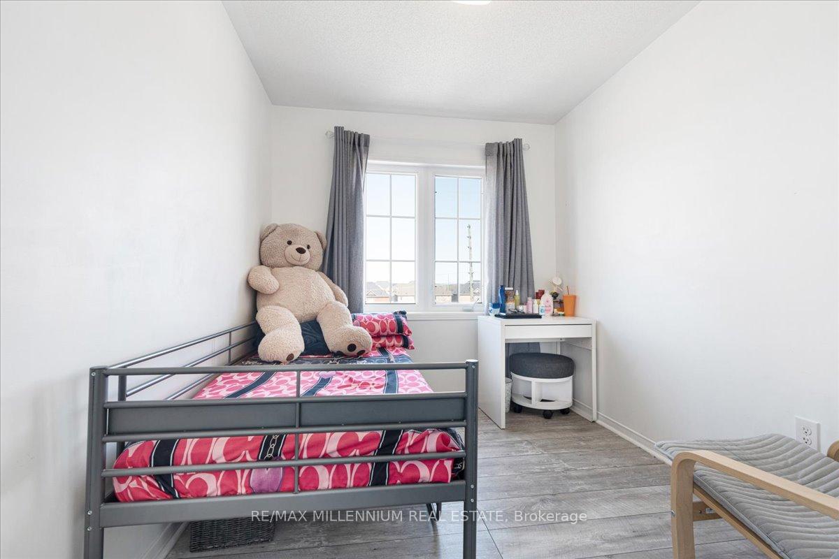 Photo 25 of 587 Rossland Road E, Ajax, Central East — HOMEH