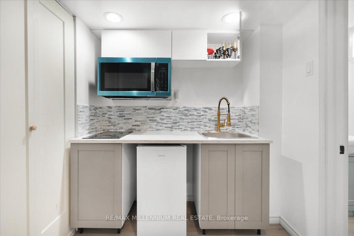 Photo 30 of 587 Rossland Road E, Ajax, Central East — HOMEH