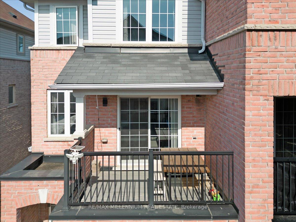 Photo 35 of 587 Rossland Road E, Ajax, Central East — HOMEH