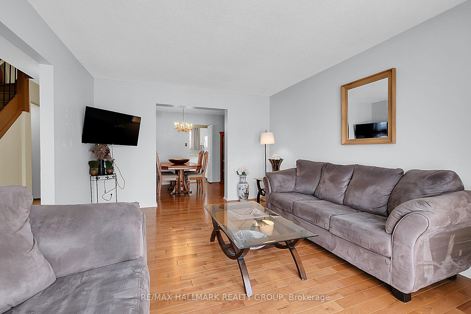 Photo 4 of 3318 Southgate Road, Ottawa, South Keys — HOMEH