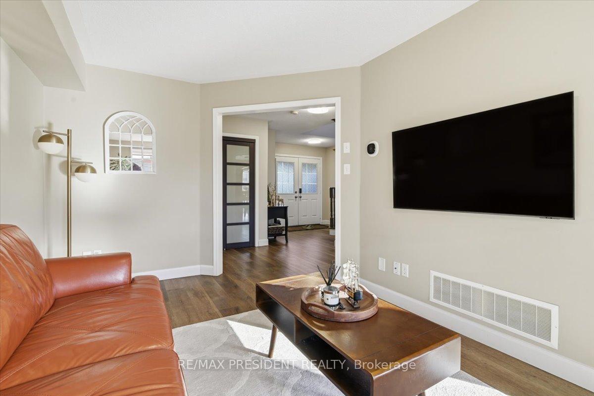 Photo 8 of 8 Cotton Street, Clarington, Bowmanville — HOMEH