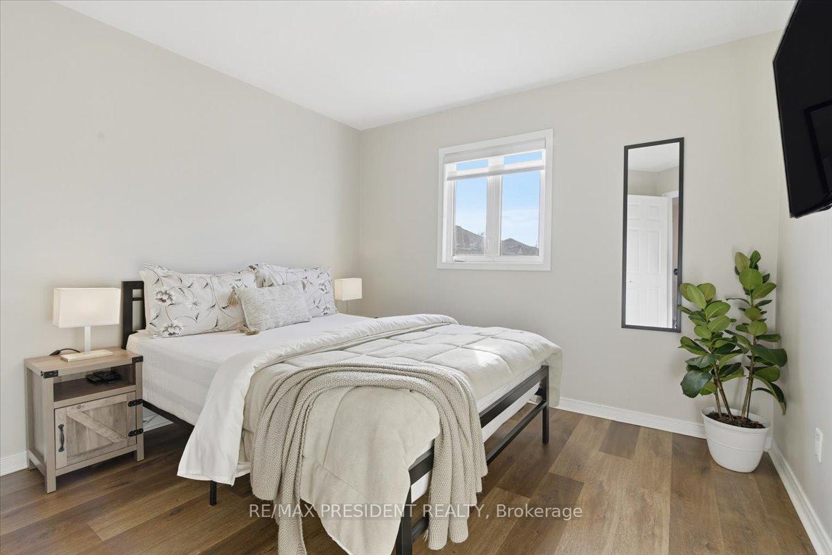 Photo 18 of 8 Cotton Street, Clarington, Bowmanville — HOMEH