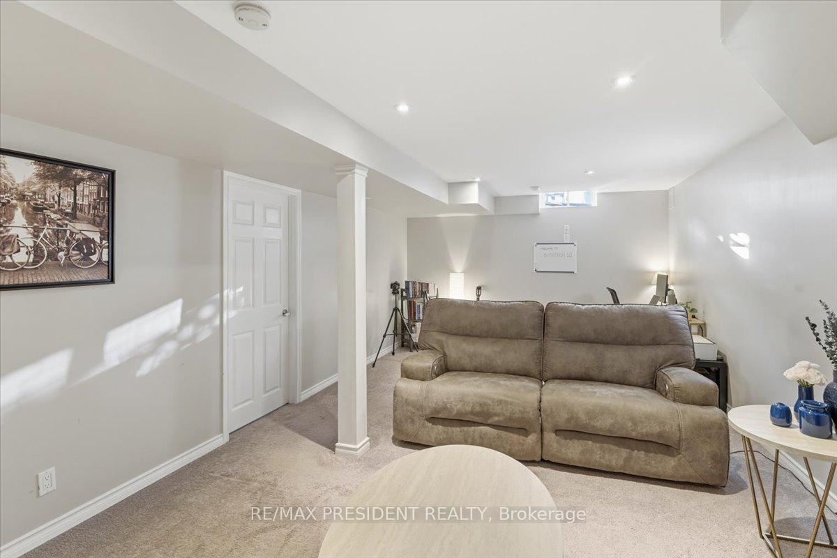 Photo 33 of 8 Cotton Street, Clarington, Bowmanville — HOMEH