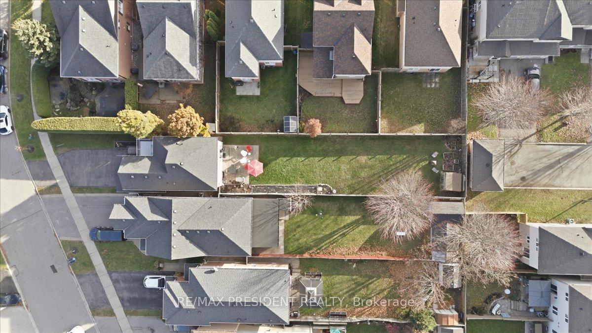 Photo 41 of 8 Cotton Street, Clarington, Bowmanville — HOMEH
