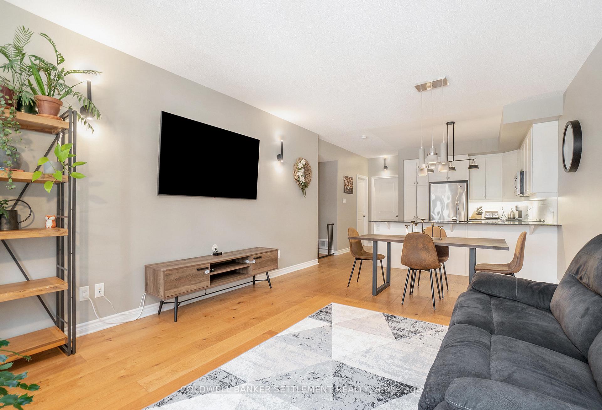Photo 5 of 266 Pembina Private, Ottawa, Riverside South/Gloucester Glen — HOMEH